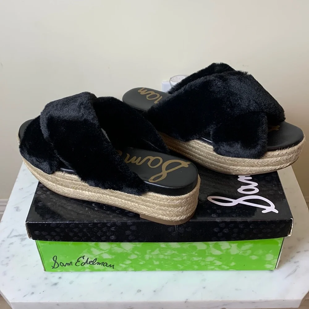 New Sam Edelman Black Faux Fur Sandals US size 7.5M
